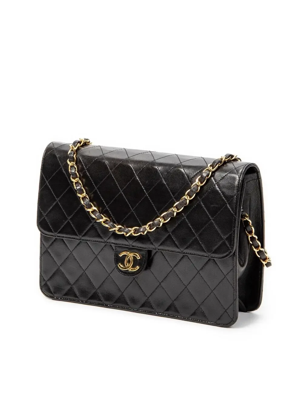 CHANEL elevate your